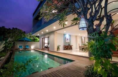 Villa with Amazing Sunset View in Batulayar Lombok