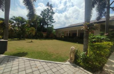 Tropical Contemporer Villa in A Small Village of West Lombok