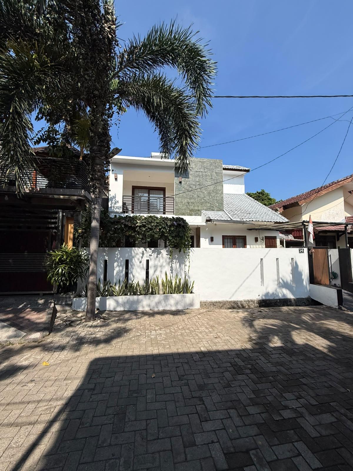 Exquisite 2-Story House in Senggigi’s Premier Expat Neighborhood