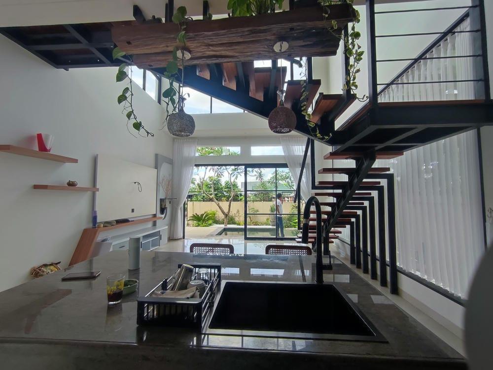 Charming Riverside Villa With Modern Comfort And Prime Location of West Lombok